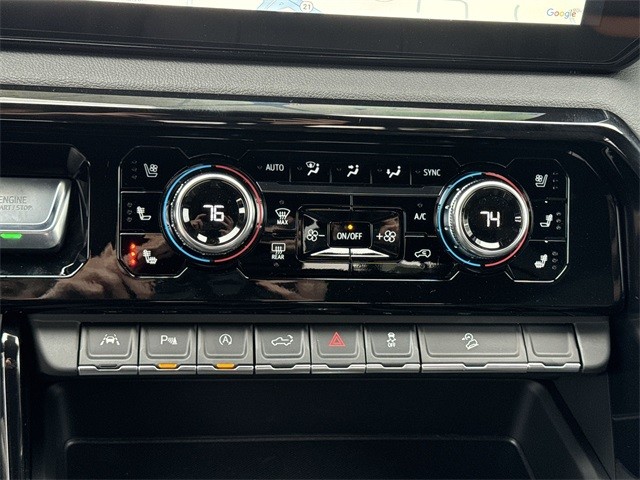 GMC Sierra 1500 Vehicle Full-screen Gallery Image 19