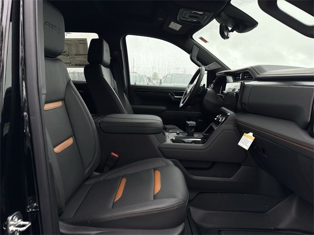 GMC Sierra 1500 Vehicle Full-screen Gallery Image 25