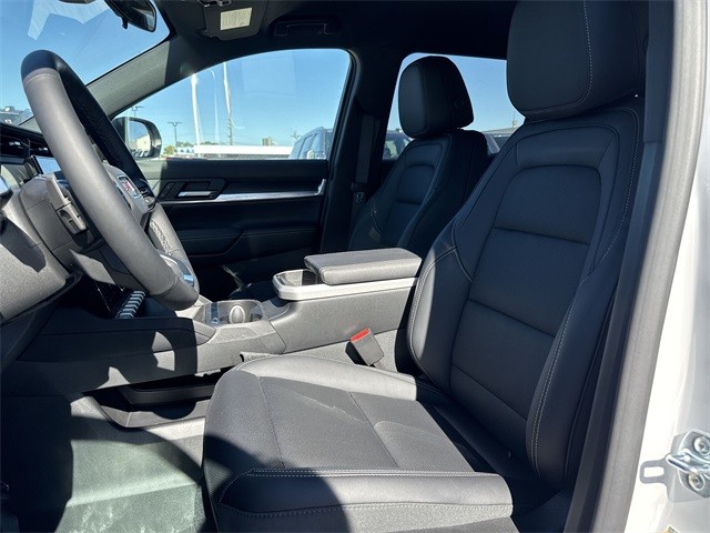 GMC Terrain Vehicle Full-screen Gallery Image 11