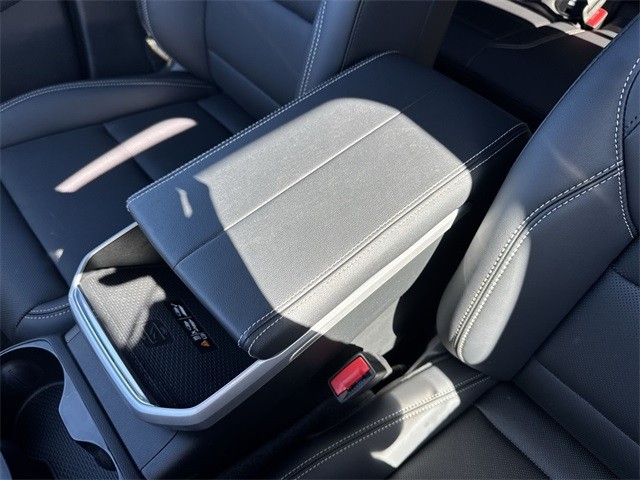 GMC Terrain Vehicle Full-screen Gallery Image 21