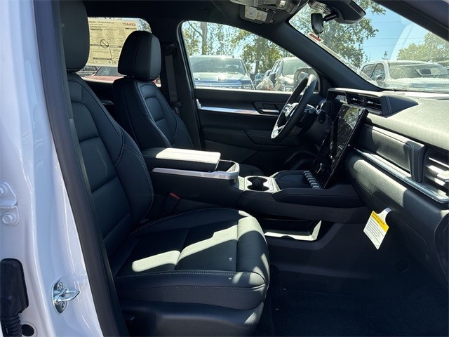 GMC Terrain Vehicle Full-screen Gallery Image 24