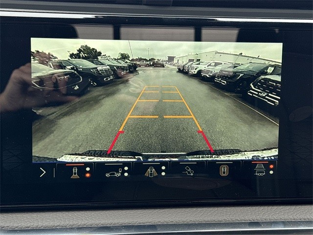 GMC Sierra 1500 Vehicle Full-screen Gallery Image 17