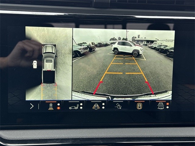 GMC Sierra 1500 Vehicle Full-screen Gallery Image 17