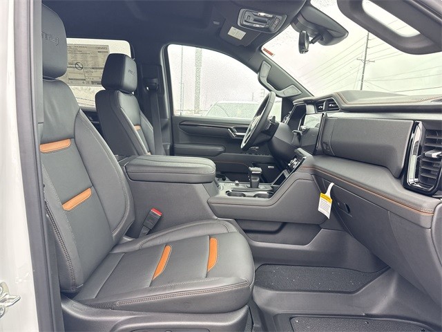 GMC Sierra 1500 Vehicle Full-screen Gallery Image 24