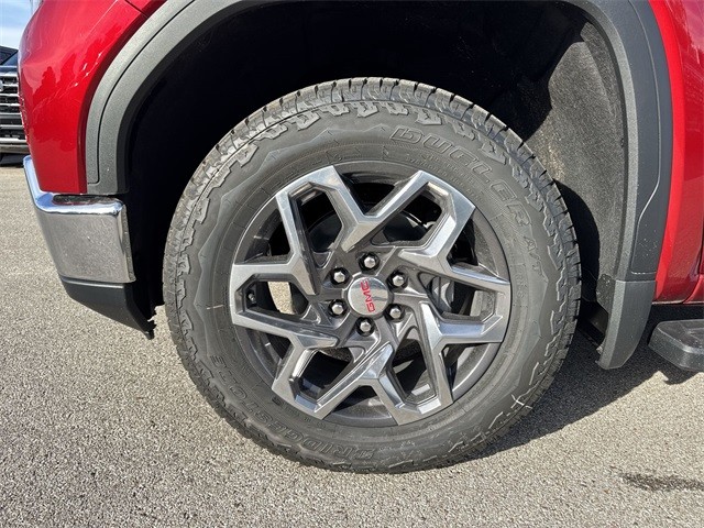 GMC Sierra 1500 Vehicle Full-screen Gallery Image 10