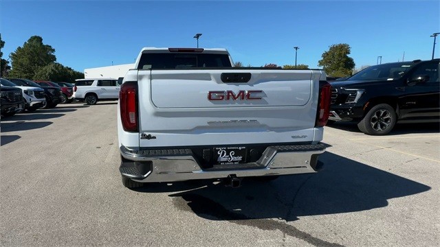 GMC Sierra 1500 Vehicle Full-screen Gallery Image 07