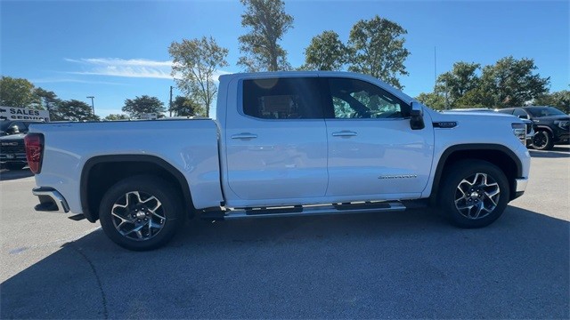 GMC Sierra 1500 Vehicle Full-screen Gallery Image 09