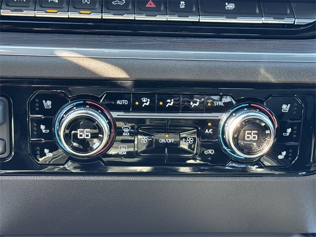 GMC Sierra 1500 Vehicle Full-screen Gallery Image 19