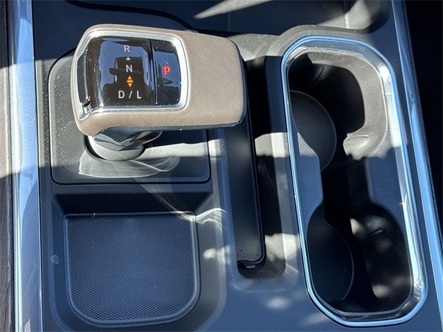 GMC Sierra 1500 Vehicle Full-screen Gallery Image 20