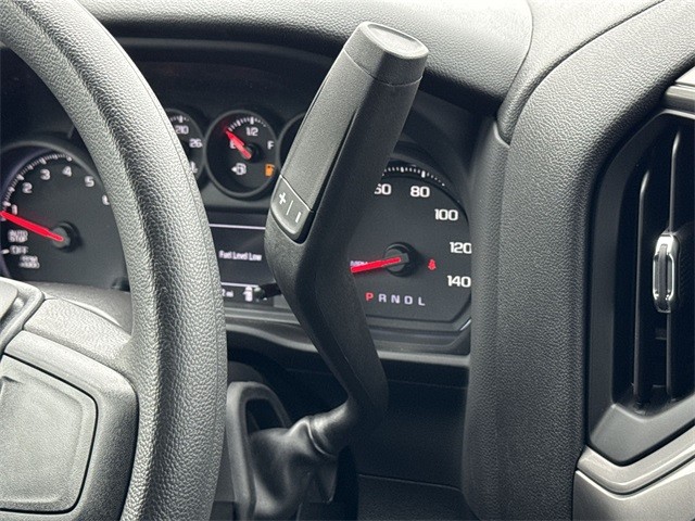 GMC Sierra 1500 Vehicle Full-screen Gallery Image 19