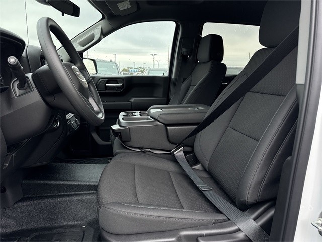 GMC Sierra 1500 Vehicle Full-screen Gallery Image 11