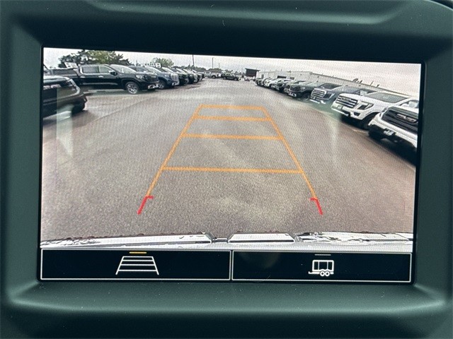 GMC Sierra 1500 Vehicle Full-screen Gallery Image 17