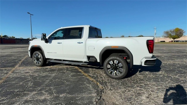 GMC Sierra 2500HD Vehicle Full-screen Gallery Image 06