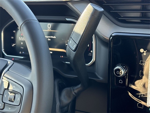 GMC Sierra 2500HD Vehicle Full-screen Gallery Image 20