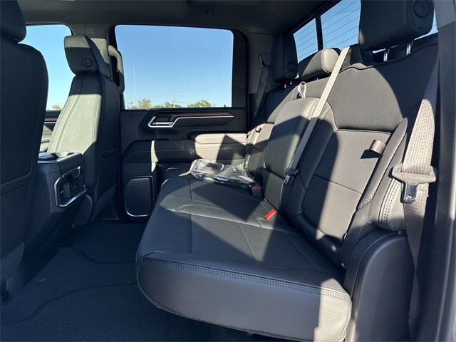 GMC Sierra 2500HD Vehicle Full-screen Gallery Image 23