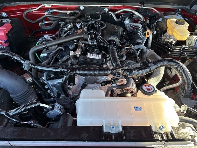 Toyota Tacoma 4WD Vehicle Full-screen Gallery Image 32