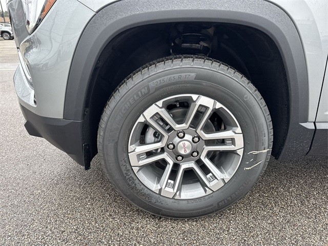 GMC Terrain Vehicle Full-screen Gallery Image 10