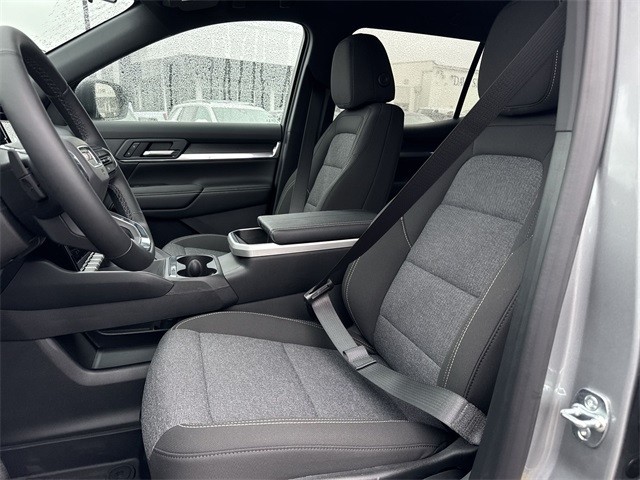 GMC Terrain Vehicle Full-screen Gallery Image 11