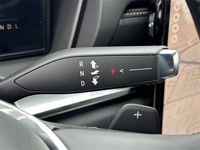 GMC Terrain Vehicle Full-screen Gallery Image 20