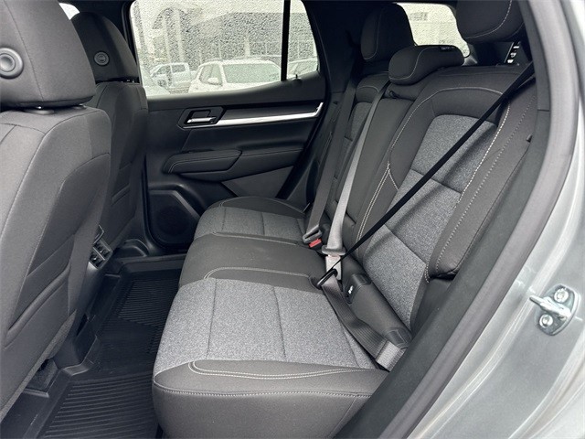 GMC Terrain Vehicle Full-screen Gallery Image 22