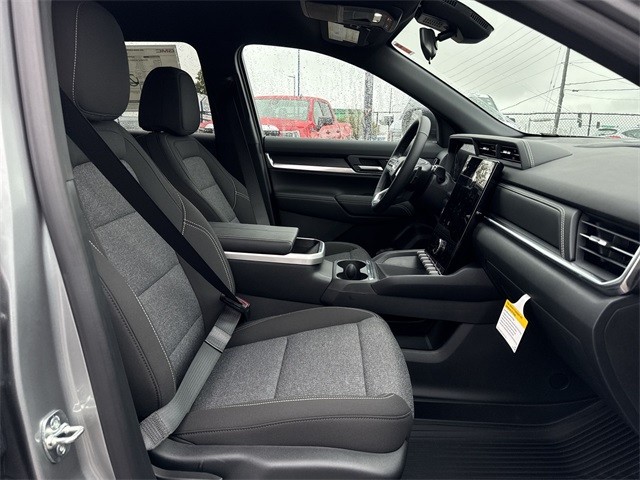 GMC Terrain Vehicle Full-screen Gallery Image 24