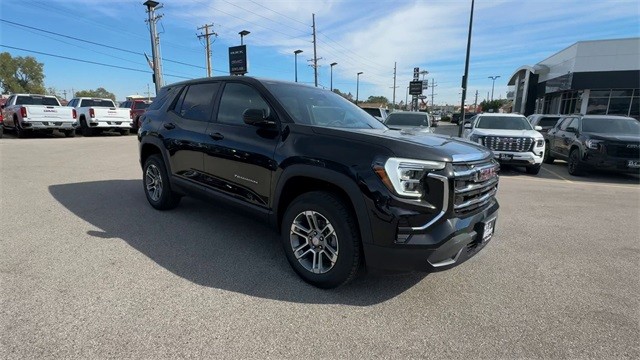 GMC Terrain Vehicle Full-screen Gallery Image 02