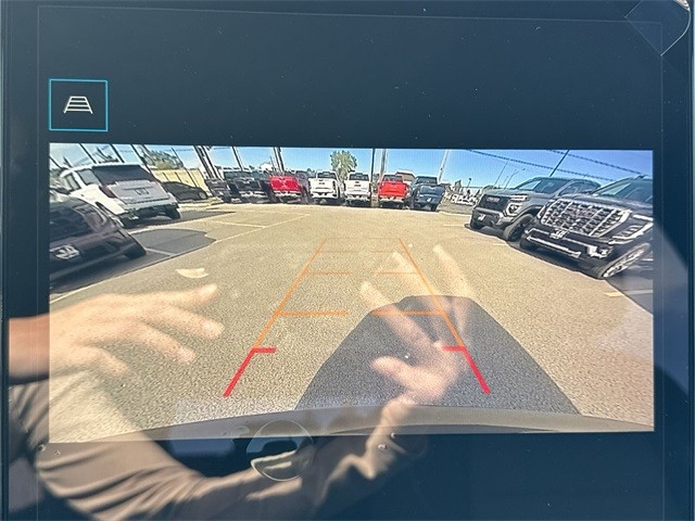 GMC Terrain Vehicle Full-screen Gallery Image 17