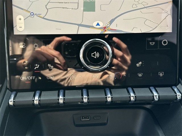 GMC Terrain Vehicle Full-screen Gallery Image 19