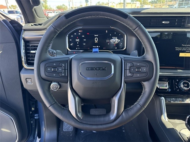 GMC Sierra 1500 Vehicle Full-screen Gallery Image 14