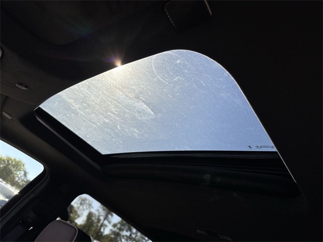 GMC Sierra 1500 Vehicle Full-screen Gallery Image 22