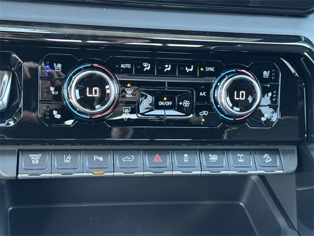 GMC Sierra 2500HD Vehicle Full-screen Gallery Image 19