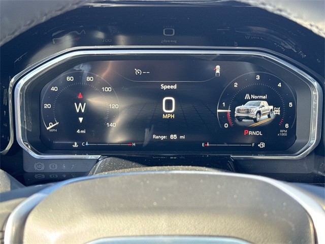 GMC Sierra 1500 Vehicle Full-screen Gallery Image 15