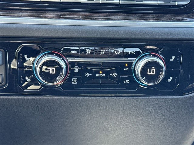 GMC Sierra 1500 Vehicle Full-screen Gallery Image 19