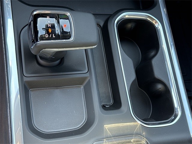 GMC Sierra 1500 Vehicle Full-screen Gallery Image 20