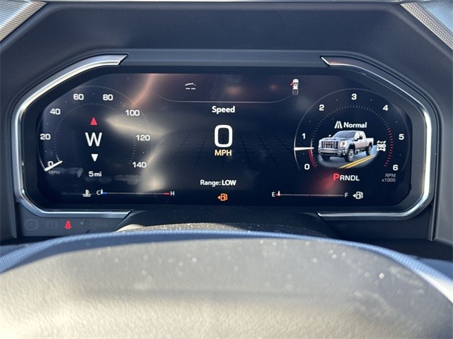 GMC Sierra 2500HD Vehicle Full-screen Gallery Image 15