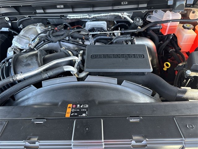 GMC Sierra 2500HD Vehicle Full-screen Gallery Image 25