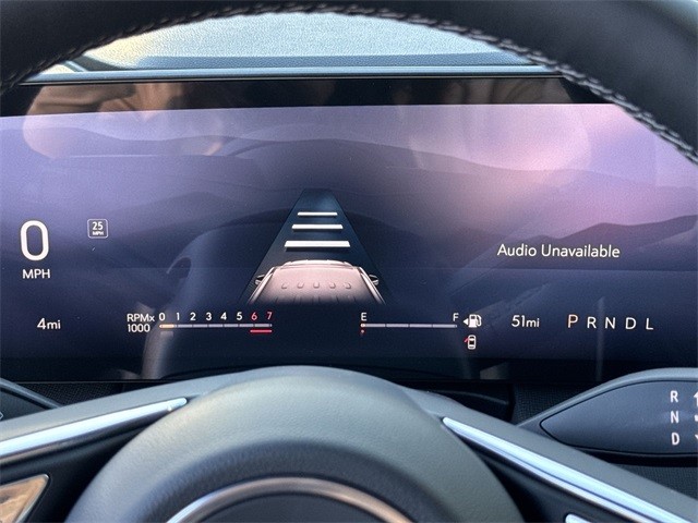 Buick Enclave Vehicle Full-screen Gallery Image 15