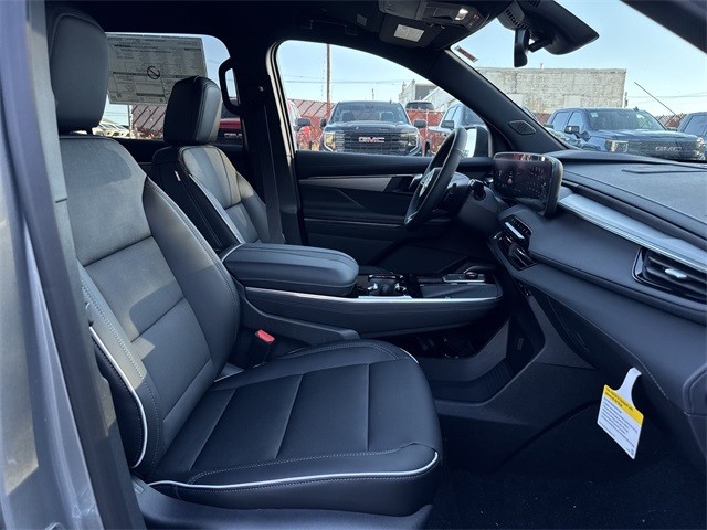 Buick Enclave Vehicle Full-screen Gallery Image 25