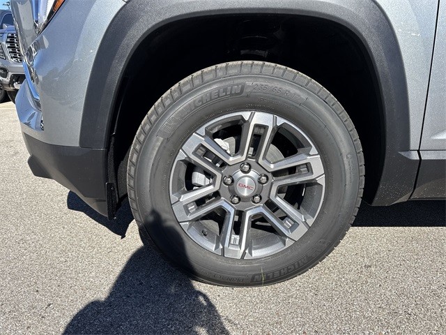 GMC Terrain Vehicle Full-screen Gallery Image 10