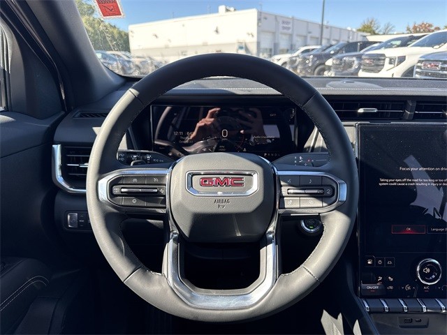 GMC Terrain Vehicle Full-screen Gallery Image 14