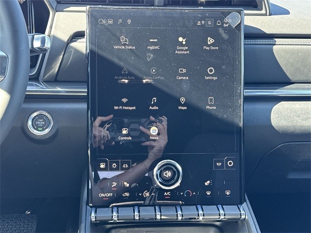 GMC Terrain Vehicle Full-screen Gallery Image 16