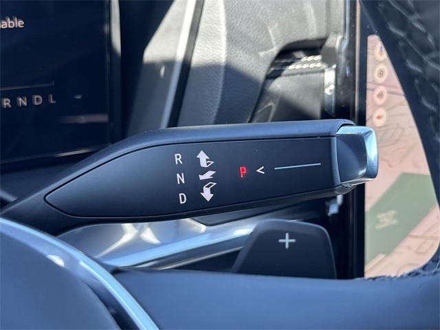 GMC Terrain Vehicle Full-screen Gallery Image 20