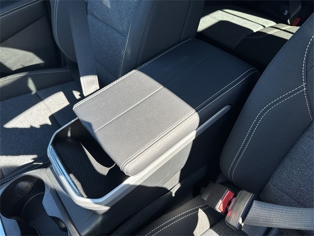 GMC Terrain Vehicle Full-screen Gallery Image 21