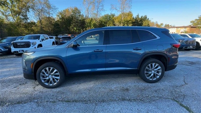 Buick Enclave Vehicle Full-screen Gallery Image 05