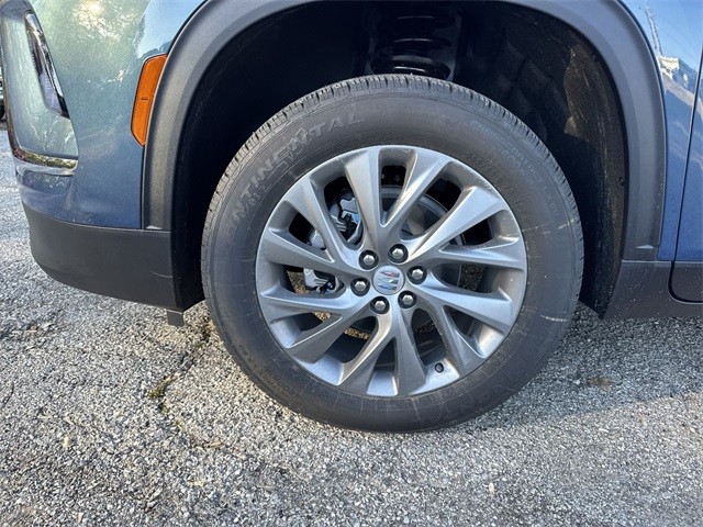 Buick Enclave Vehicle Full-screen Gallery Image 10
