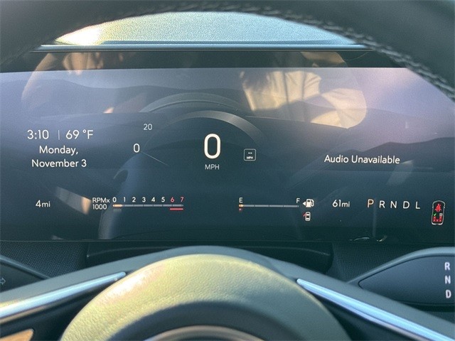 Buick Enclave Vehicle Full-screen Gallery Image 15