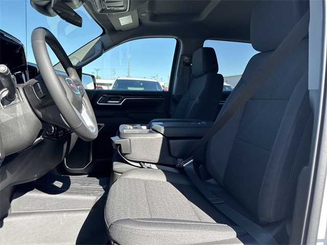 GMC Sierra 1500 Vehicle Full-screen Gallery Image 11