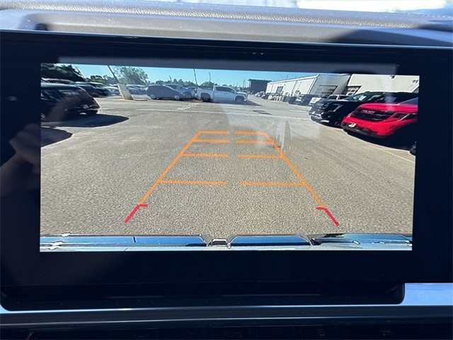 GMC Sierra 1500 Vehicle Full-screen Gallery Image 17