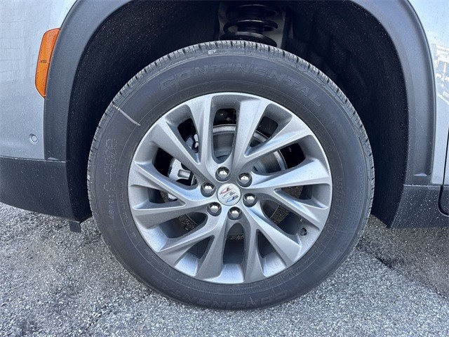 Buick Enclave Vehicle Full-screen Gallery Image 10