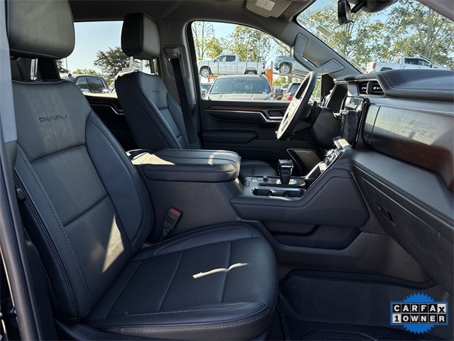 GMC Sierra 1500 Vehicle Full-screen Gallery Image 32